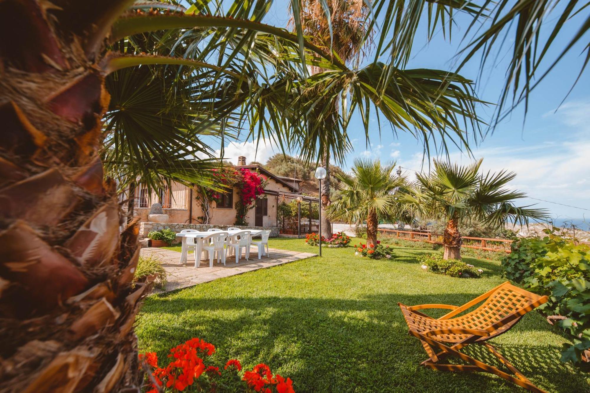 Calami - Villa Romeo - Private Apartments With Pool, Seaview & Olive Grove Santa Caterina Dello Ionio Marina Екстер'єр фото